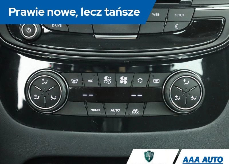 Peugeot 508 cena 58000 przebieg: 71167, rok produkcji 2017 z Świdwin małe 211